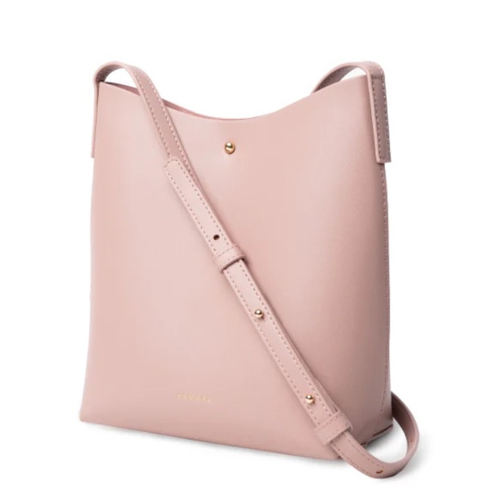 🍦Summer’s Perfect Shoulder Bag🍦